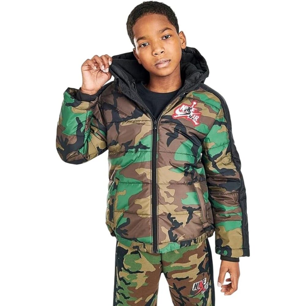 Nike Air Jordan BoysPuffer Jacket Camo Size L (12-13Y) Jumpman Logo Green Black